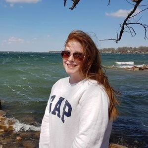 Meet your Posher, Stacey